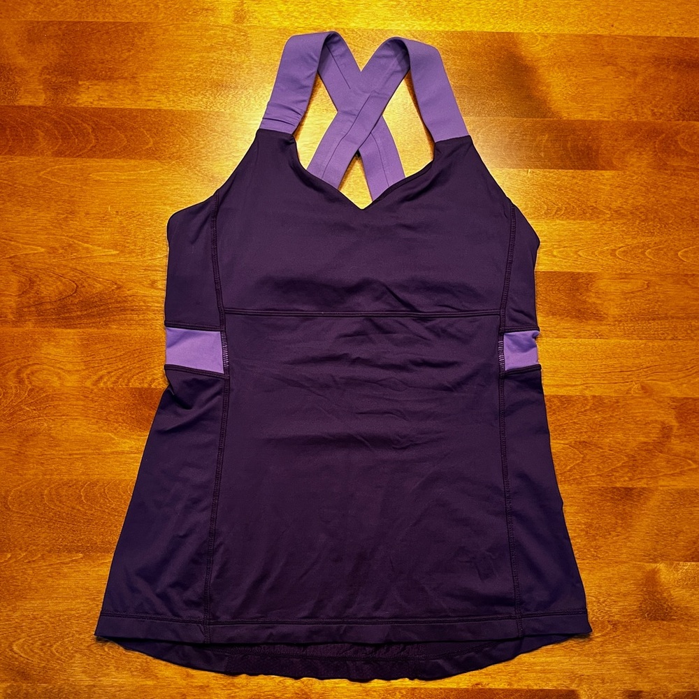Lululemon Size 8 Tank with Bra